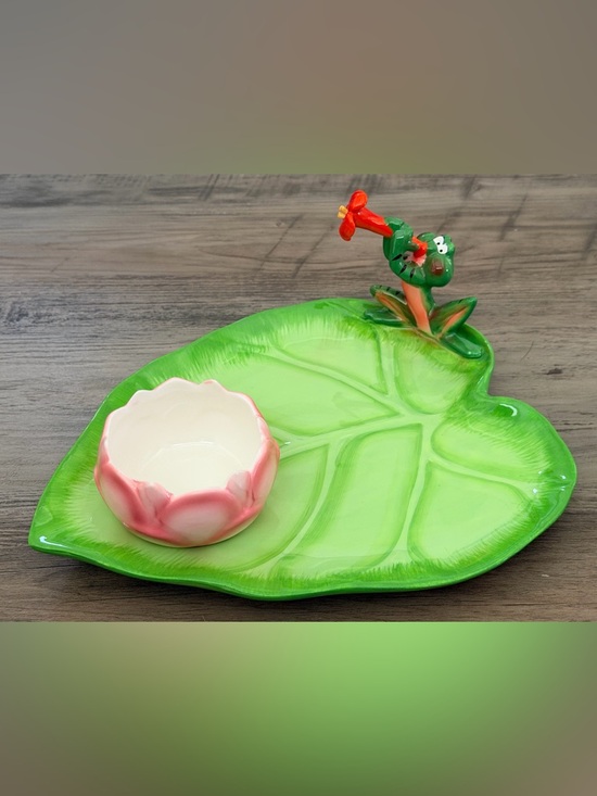 Other - Tiana’s Place Leaf-Shaped Ceramic Tray with Pink Bowl Disney Princess and Frog